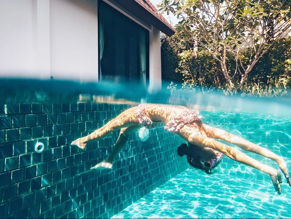 Mobile swim lessons